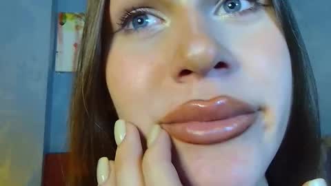 I am franzeva  online show from March 20, 8:52 am