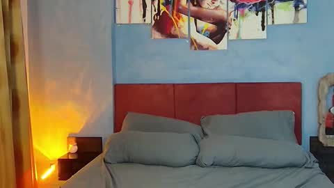 I am franzeva  online show from March 24, 5:45 am