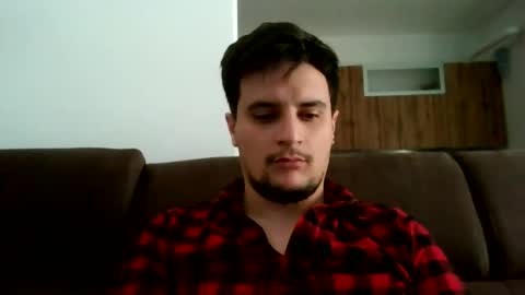 Snapshot of fraromeo2 chatting on March 2, 1:05 pm fraromeo2 online show from March 2, 1:05 pm
