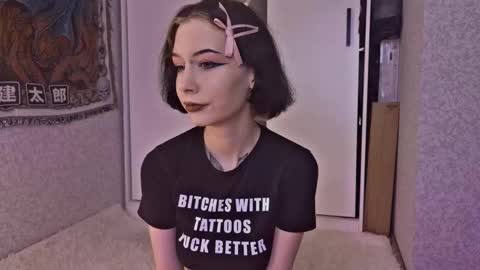 mistress Bastet and  mintcola online show from October 21, 9:15 pm