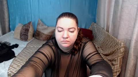 frau_becky online show from December 5, 7:27 am