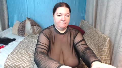 frau_becky online show from December 12, 2:00 pm