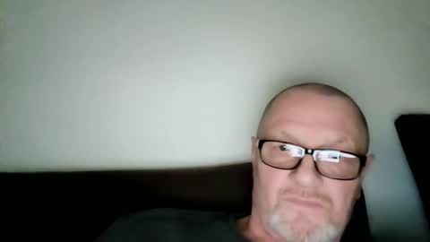 Wolfi online show from February 17, 9:06 am