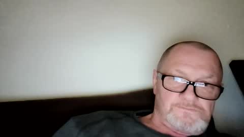 Wolfi online show from February 25, 9:19 am