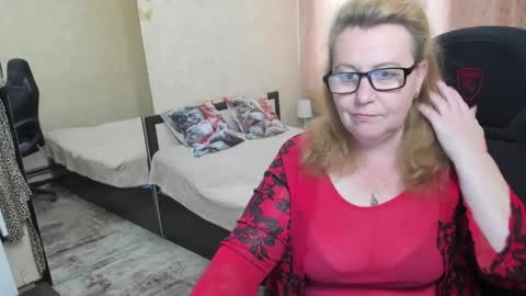 FrauMartha online show from May 7, 12:43 pm