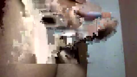 Snapshot of fraxxxel chatting on April 5, 4:31 am fraxxxel online show from April 5, 4:31 am