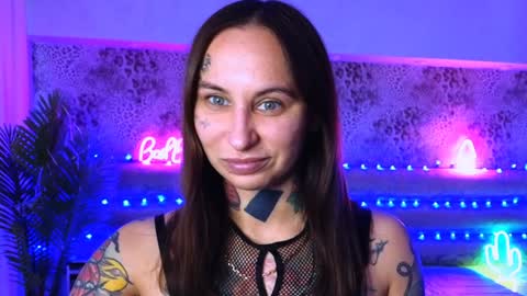 Freak online show from December 6, 10:05 am