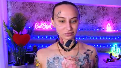 Freak online show from March 10, 10:15 am