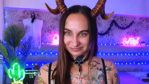 Freak online show from September 12, 10:26 am