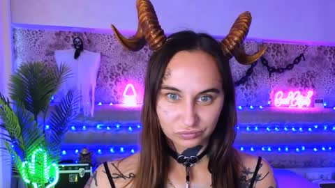Freak online show from September 19, 10:16 am