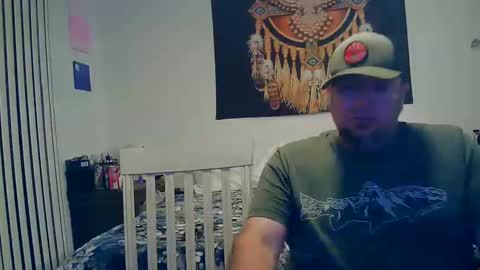 Snapshot of freakishlittleeyes chatting on September 23, 12:30 pm Freakishlittleeyes online show from September 23, 12:30 pm
