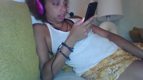 Snapshot of freakjawn1992 chatting on December 4, 4:43 am FreakJawn online show from December 4, 4:43 am