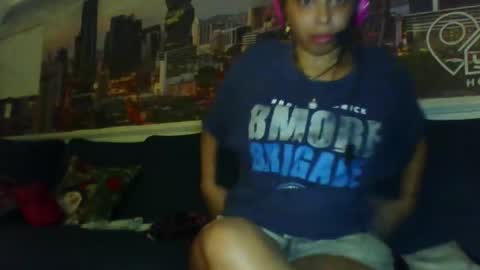 Snapshot of freakjawn1992 chatting on December 5, 8:33 am FreakJawn online show from December 5, 8:33 am
