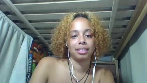 Snapshot of freakjawn1992 chatting on December 22, 4:27 pm FreakJawn online show from December 22, 4:27 pm