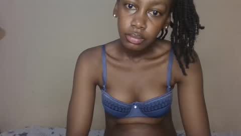 freaky_beauty online show from March 18, 10:29 am