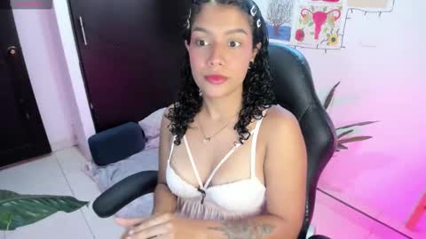 Snapshot of freaky_lia chatting on September 10, 10:54 pm Lia Gomez online show from September 10, 10:54 pm