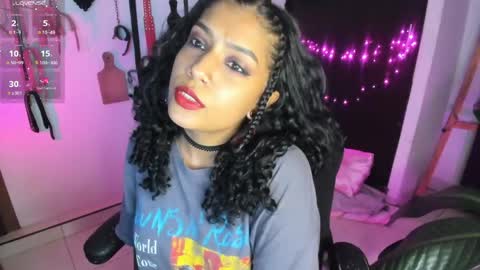 Lia Gomez online show from May 18, 11:32 pm