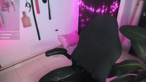 Lia Gomez online show from May 19, 1:56 am