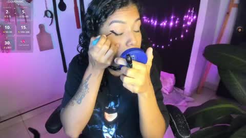 Lia Gomez online show from May 21, 1:12 am