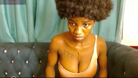 Snapshot of freaky_shamzzy chatting on October 2, 4:58 pm shamika online show from October 2, 4:58 pm