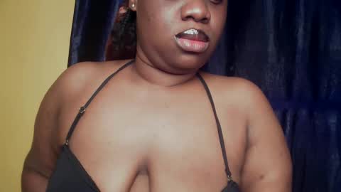 freaky slut5 online show from May 19, 4:08 am
