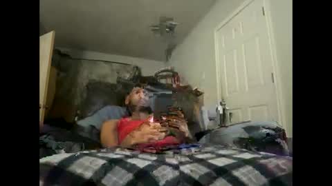 Snapshot of freakybubba chatting on November 10, 3:44 pm Freakybubba online show from November 10, 3:44 pm