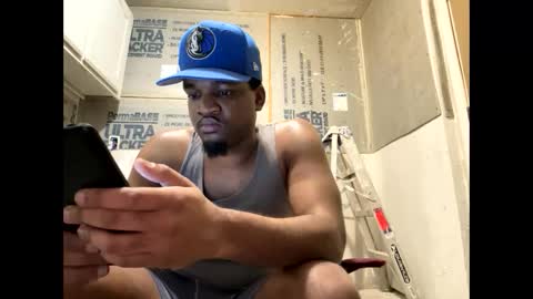 Snapshot of freakybubba chatting on December 15, 7:29 pm Freakybubba online show from December 15, 7:29 pm