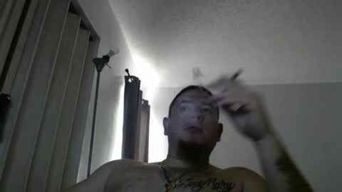 Snapshot of freakyfreddie305 chatting on December 9, 3:33 pm freakyfreddie305 online show from December 9, 3:33 pm