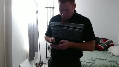 Snapshot of freakyfreddie305 chatting on December 17, 4:21 pm freakyfreddie305 online show from December 17, 4:21 pm