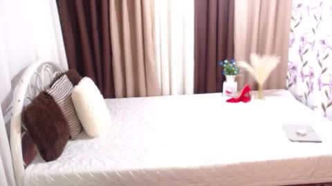 Snapshot of freakyzaecummerxxx chatting on March 22, 1:31 am Freakyzae online show from March 22, 1:31 am