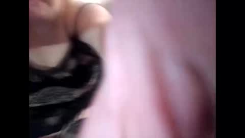 Snapshot of frecklesandsparky chatting on February 22, 1:20 pm frecklesandsparky online show from February 22, 1:20 pm