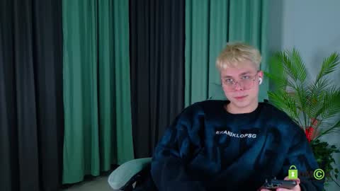 Fred online show from March 24, 8:14 pm