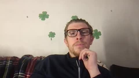 Snapshot of freddyfootball chatting on March 17, 12:48 am Freddy Foot Balls online show from March 17, 12:48 am