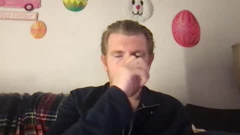 Snapshot of freddyfootball chatting on March 19, 12:36 am Freddy Foot Balls online show from March 19, 12:36 am