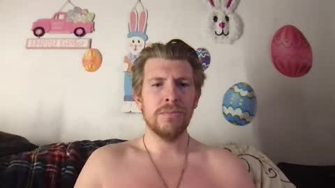 Snapshot of freddyfootball chatting on March 31, 12:01 am Freddy Foot Balls online show from March 31, 12:01 am