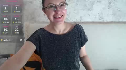 frederica_ online show from September 13, 9:31 am