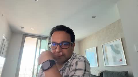 Snapshot of fredmarsone chatting on January 14, 2:17 am fredmarson online show from January 14, 2:17 am