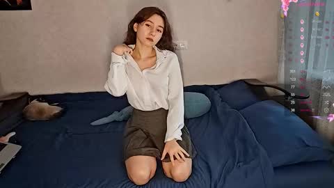 Mia online show from November 27, 9:55 am