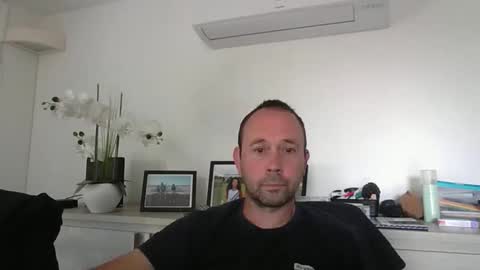 fredodu41 online show from May 8, 2:44 pm