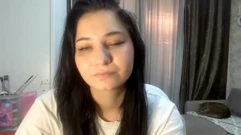 Lisa Miller online show from September 19, 12:50 pm
