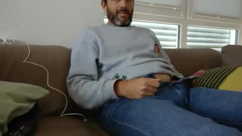 Snapshot of free_love_for_everyone chatting on December 22, 11:40 am free_love_for_everyone online show from December 22, 11:40 am