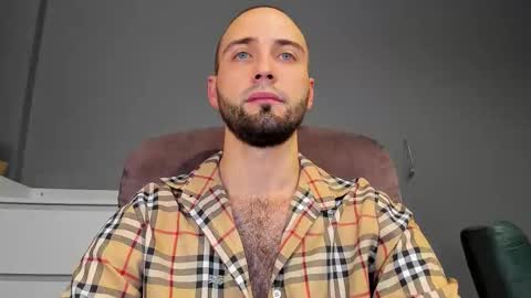 Andrew online show from November 14, 4:22 am