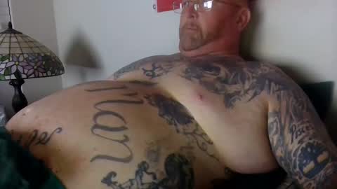 Snapshot of freebird739 chatting on November 17, 10:32 am Freebird739 online show from November 17, 10:32 am