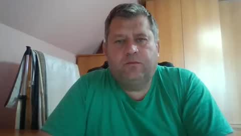 freeboy80180 online show from September 21, 6:04 am