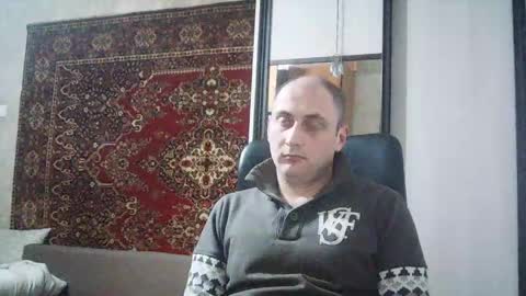 Snapshot of freeeman90 chatting on April 3, 8:29 pm freeeman90 online show from April 3, 8:29 pm