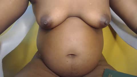 babyyo online show from February 3, 9:47 am