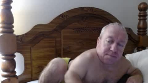 Snapshot of freemysoul4748 chatting on March 10, 8:59 am Cute Lil Man online show from March 10, 8:59 am