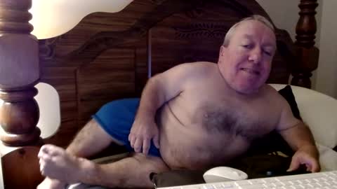 Cute Lil Man online show from October 1, 5:13 am