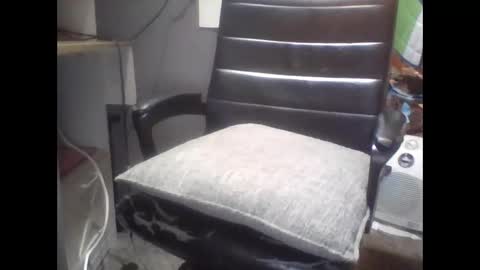 freewilly9188 online show from April 26, 3:32 pm