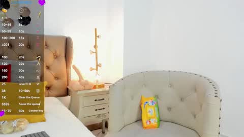 Snapshot of frehia_dimou chatting on December 23, 2:20 am Frehia online show from December 23, 2:20 am